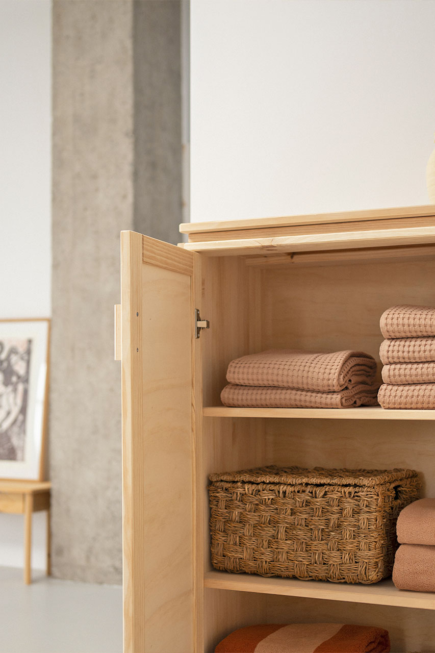 Imagen de ambiente 4 para:Armario bajo aparador de madera natural